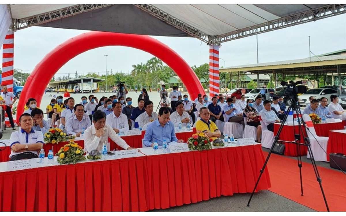 Xuất khẩu 160 tấn t&ocirc;m đầu ti&ecirc;n mở m&agrave;n năm 2021